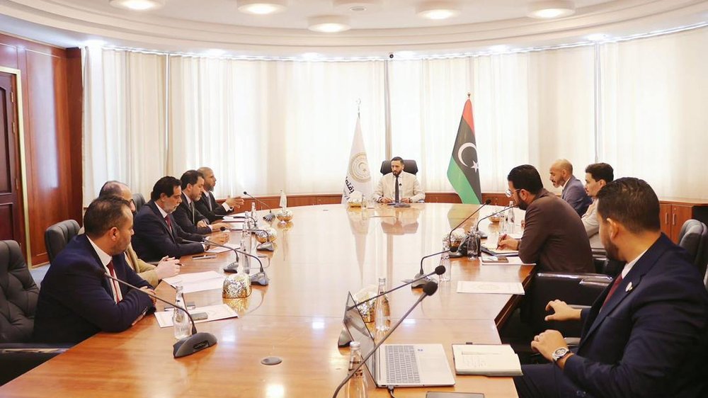 الشركة القابضة للطاقات المتجددة تبحث مع وزارة الاقتصاد والتجارة وجهاز الطاقات المتجددة إطلاق مشروع استراتيجي بقدرة 100 ميجاوات ونموذجًا تمويليًا مبتكرًا لتعزيز الاستثمار في الطاقة النظيفة.